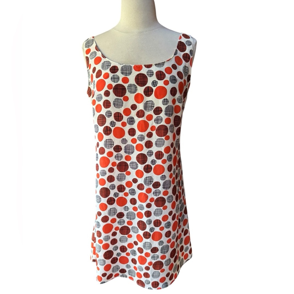 1990s Designer Luca, Made‎ in USA, 100% Polyester Polka Dot Mini Shift Dress